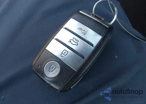 2016 Kia Optima Ex z USA, uszkodzony, nr VIN 5XXGU4L34GG044222